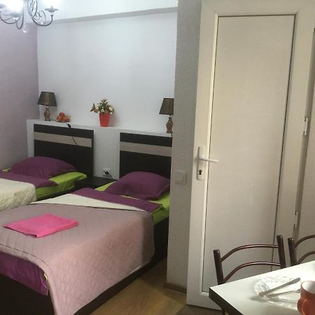Guest House Madonna Tbilisi Exterior foto