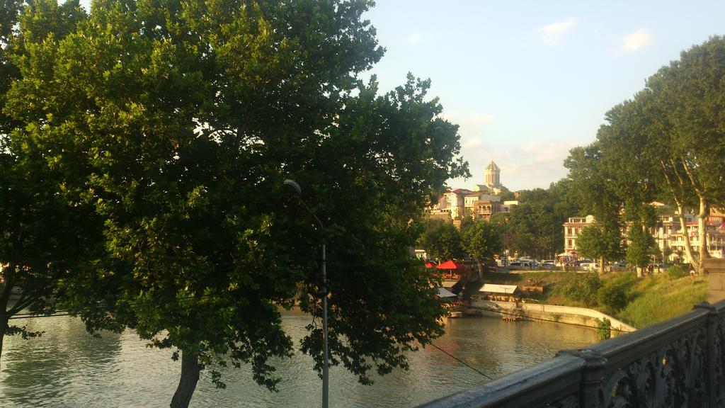 Guest House Madonna Tbilisi Exterior foto
