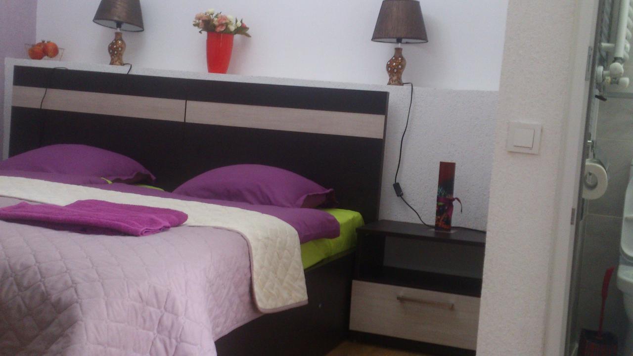 Guest House Madonna Tbilisi Exterior foto