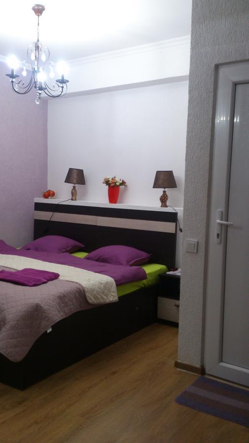 Guest House Madonna Tbilisi Exterior foto