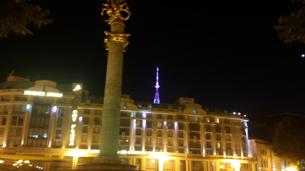 Guest House Madonna Tbilisi Exterior foto